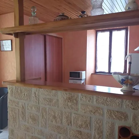 Chez Maurice Et Sylvie Laveissière