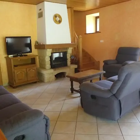 Chez Maurice Et Sylvie * Laveissière